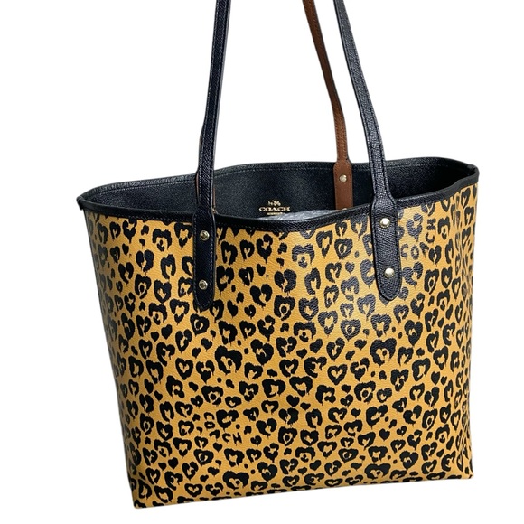 Coach Wild Heart Reversible City Tote Leopard Ocelot - Picture 7 of 13